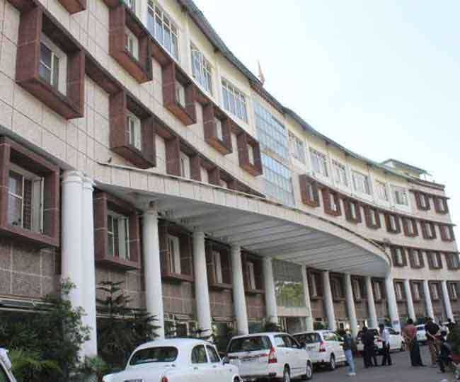 ब्रेकिंग न्यूज़: उत्तराखंंड शासन ने  प्रशासनिक अधिकारियों में किया बड़ा फेरबदल