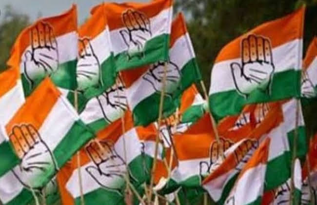 राजनीति: पार्टी नेताओं के दल-बदल से कांग्रेस में बढ़ी चिंता, प्रदेश नेतृत्व की दिल्ली दौड़