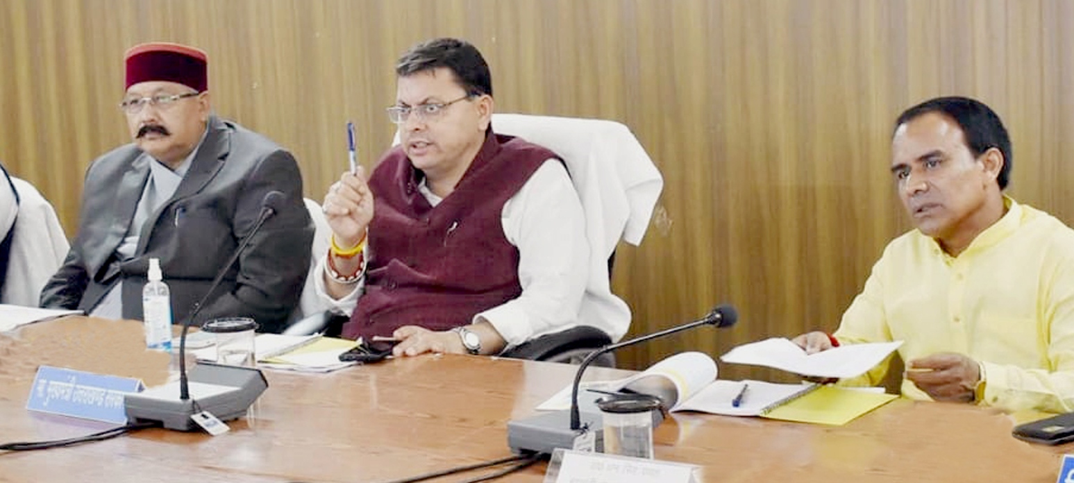 सीएम पुष्कर सिंह धामी ने चमोली में आपदा राहत कार्यों की समीक्षा की