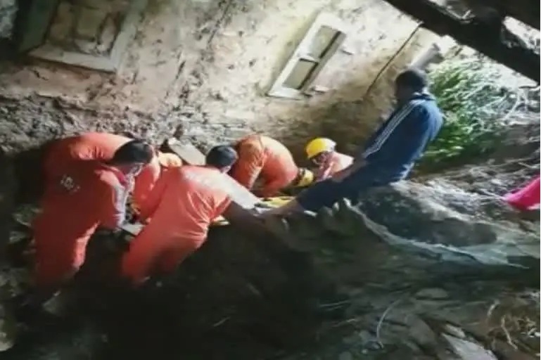 ओखलकांडा में भूस्खलन की चपेट में आए 6 लोगों के शव बरामद