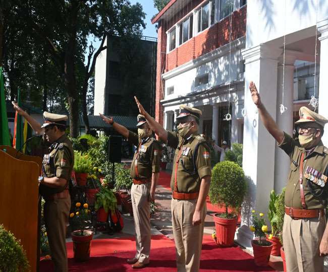 डीजीपी ने सरदार पटेल के जन्मदिवस पर दिलाई एकता की शपथ