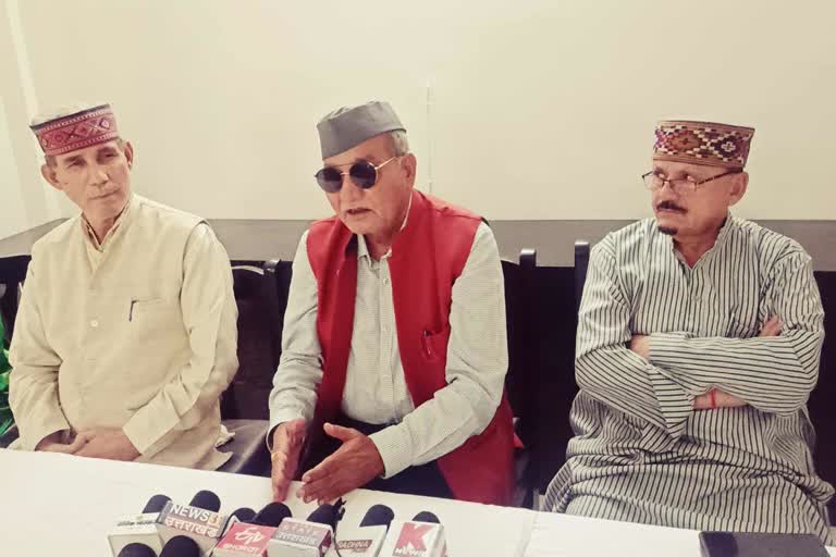 राजनीति: भाजपा नेतृत्व प्रदेश को मुख्यमंत्री नहीं, मुंशी दे रहा है-ऐरी