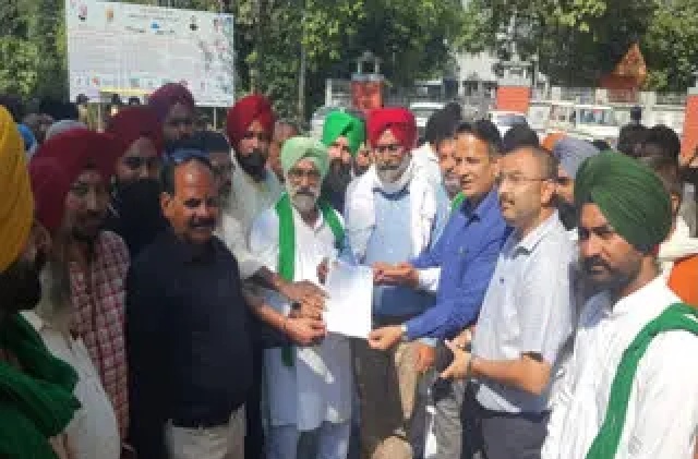 लखीमपुर हिंसा के खिलाफ किसानों का प्रदर्शन