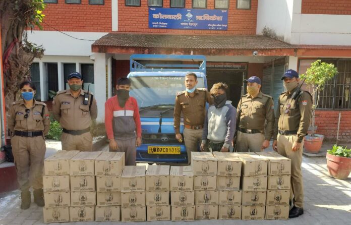 शिकंजा: 37 पेटी शराब सहित दो दबोचे