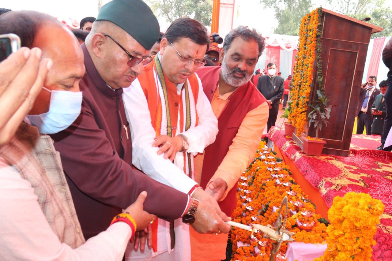 सीएम धामी ने खटीमा में शहीद सम्मान यात्रा में किया प्रतिभाग