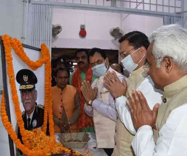 विधानसभा के सत्र के पहले दिन सीडीएस जनरल विपिन रावत को दी श्रद्धाजलि