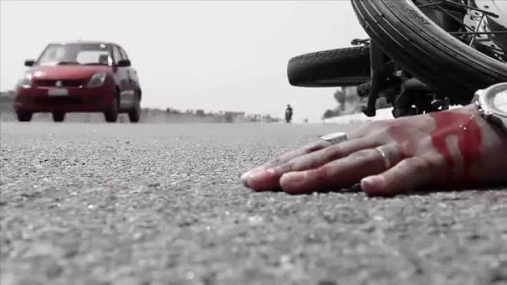 हादसा: सड़क दुर्घटना में गंभीर रूप से घायल हुआ युवक,  अस्पताल पहुंचने पर मृत घोषित