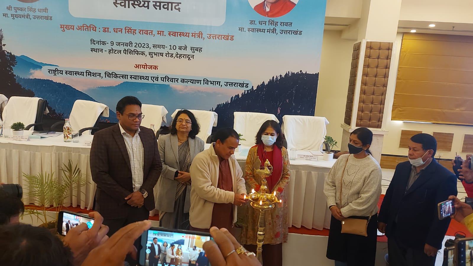 विमर्श: अंतिम व्यक्ति तक पहुंचनी चाहिए स्वास्थ्य योजनाओं की सटीक जानकारी, स्वास्थ्य मंत्री डॉ धन सिंह रावत ने एनएचएम कार्मिकों को दिये निर्देश