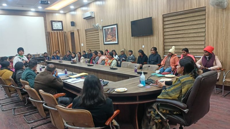 अनूठी पहल: ‘बेटियों के बीच अफसर बिटिया’ कार्यक्रम का आयोजन, डीएम सोनिका ने विभिन्न मुद्दों पर बालिकाओं से किया संवाद