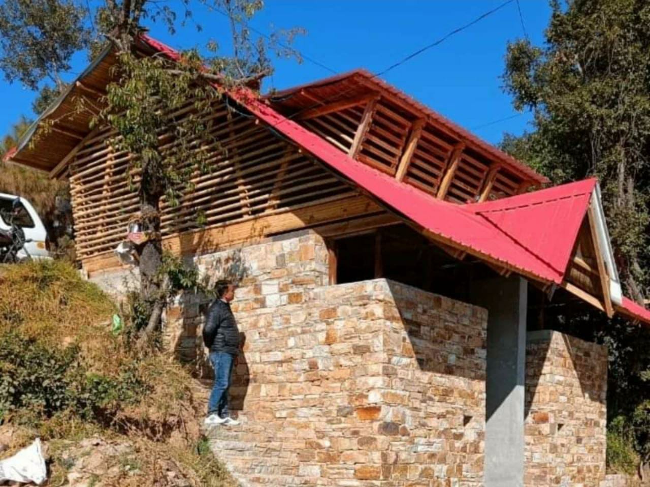 अनूठा प्रयास: डीएम की पहल पर दिया गया व्यावसियक रूप, सतत विकास का नमूना पेश करेगा ये सार्वजनिक शौचालय