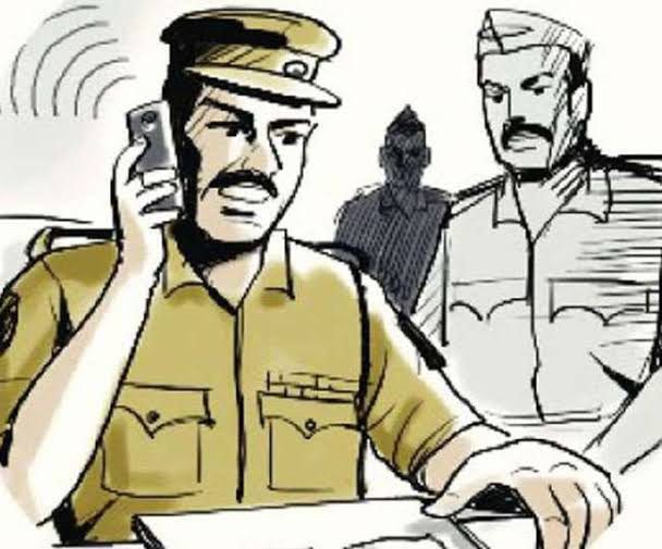 शातिर: पैसा निकालने में मदद के बहाने बदल दिया एटीएम कार्ड, फिर उड़ा ली हजारों की रकम