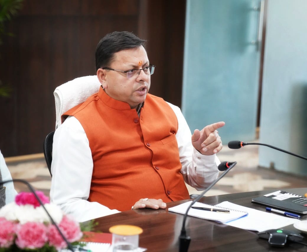 चारधाम यात्रा: सीएम धामी ने की तैयारियों की समीक्षा, अधिकारियों को दिए फील्ड पर जाकर कार्यों की नियमित मॉनिटरिंग के निर्देश