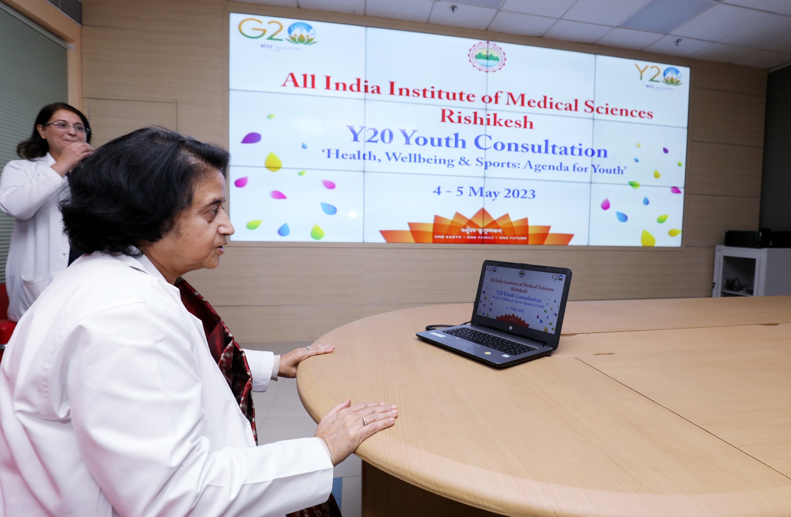 यूथ-20 सम्मेलन: एम्स को मिली आयोजन की जिम्मेदारी, गुरुवार को कर्टन रेजर इंवेट से हुआ सम्मेलन का आगाज