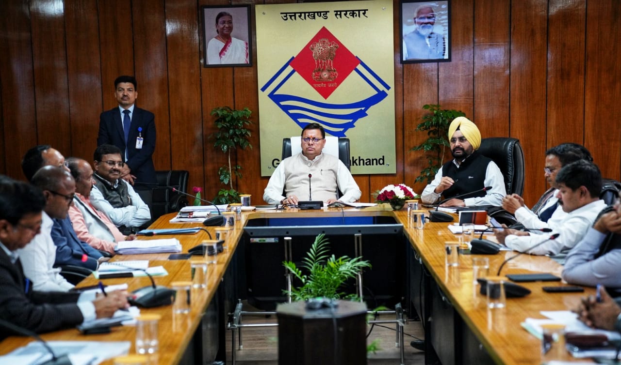 राज-काज: सीएम धामी ने मंडल स्तरीय अधिकारियों को दिए पौड़ी स्थित मंडलीय कार्यालयों में बै़ठने के निर्देश