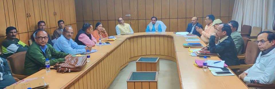 निर्णय: शिक्षक संगठनों के साथ शिक्षा मंत्री डॉ. धन सिंह रावत की बैठक में बनी सहमति, शिक्षा विभाग में शीघ्र होगी पदोन्नति