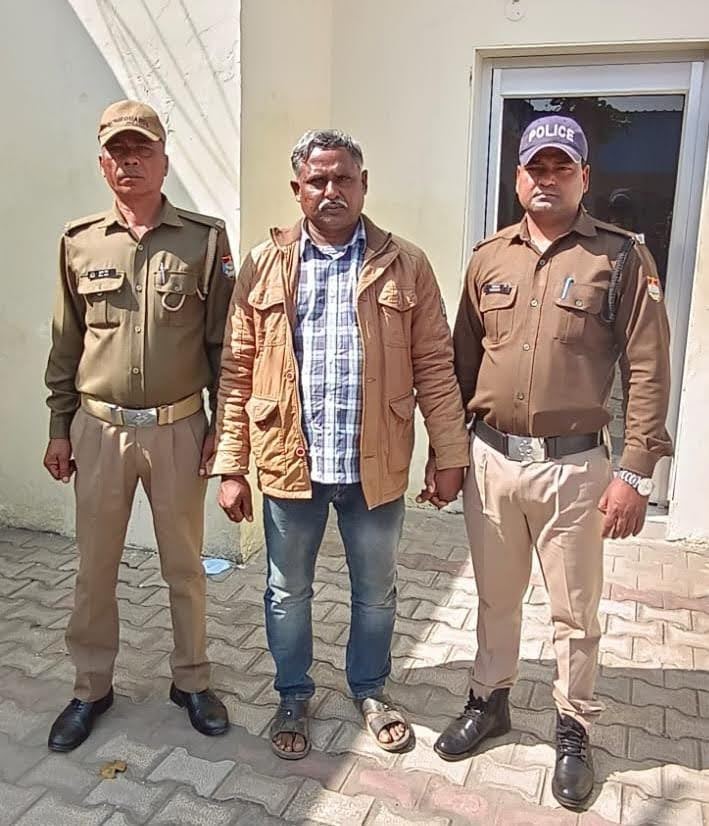 सबक: हर्ष फायरिंग में चाचा की गोली से भतीजे की मौत, गिरफ्तार आरोपी के कब्जे से देशी पिस्टल, कारतूस व खोखा बरामद