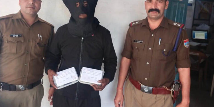 शिकंजा:  सट्टे की खाईबाड़ी करते सटोरिया गिरफ्तार, 95 हजार से अधिक की नगदी बरामद