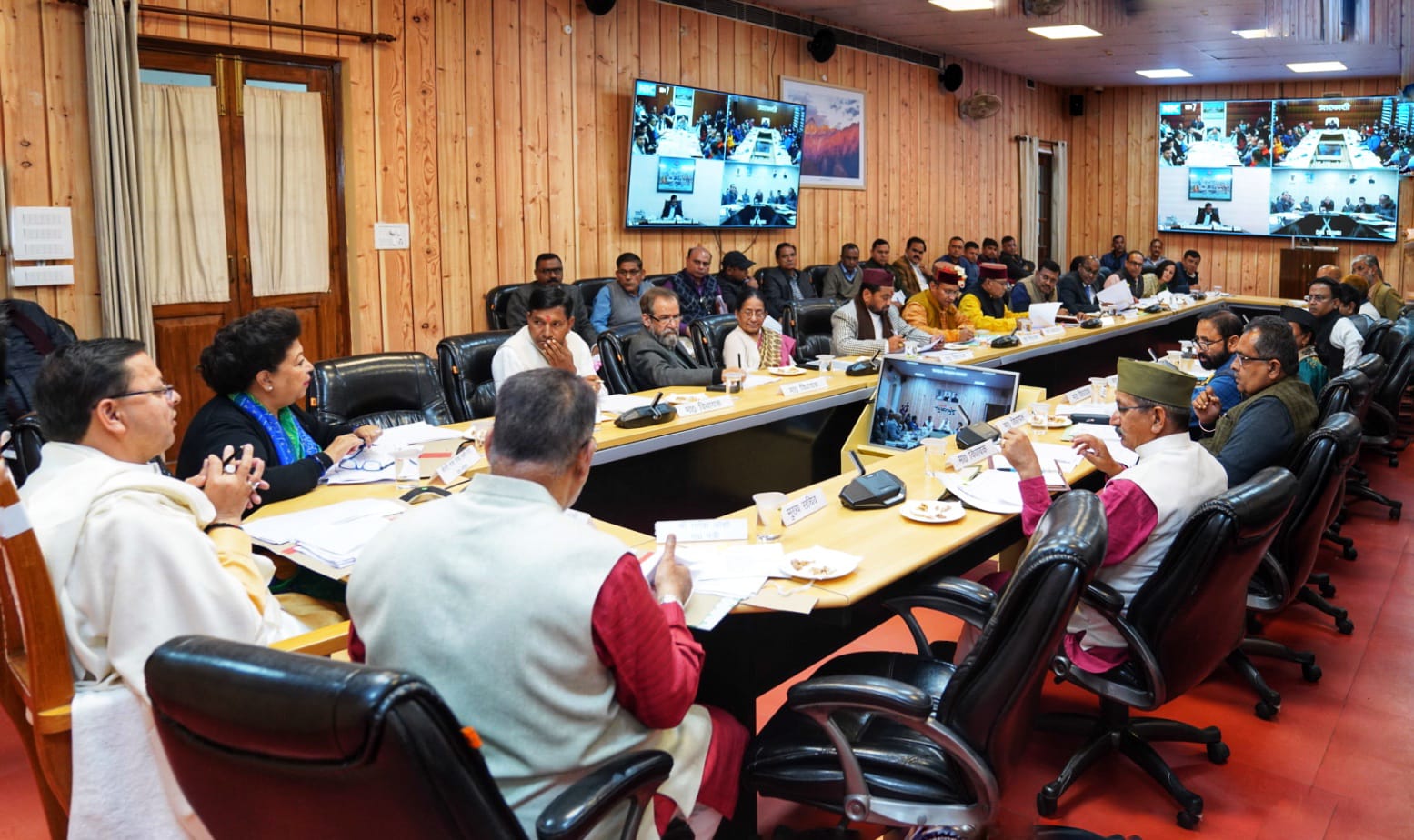 राज-काज: मुख्यमंत्री धामी ने योजनाओं के क्रियान्वयन में प्रक्रियाओं के सरलीकरण पर दिया है जोर