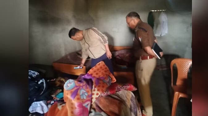 ब्रेकिंग न्यूज: एक ही परिवार के तीन लोगों की मौत से मची सनसनी,जांच में जुटी पुलिस