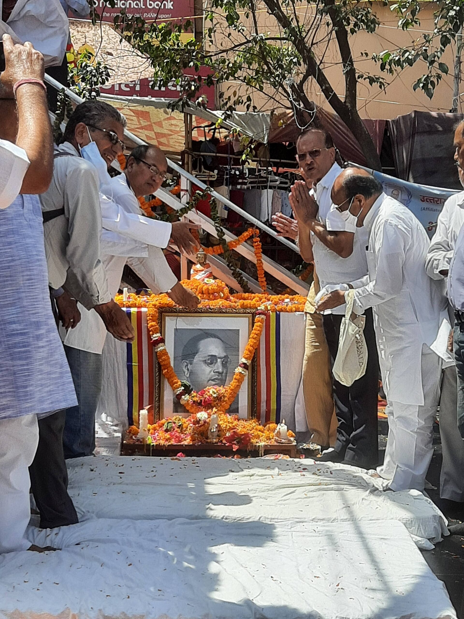 जयंती: विपक्षी दलों एवं जन संगठनों ने डाॅ भीमराव अंबेडकर को दी श्रद्धाजंलि, संवैधानिक मूल्यों की रक्षा की ली शपथ