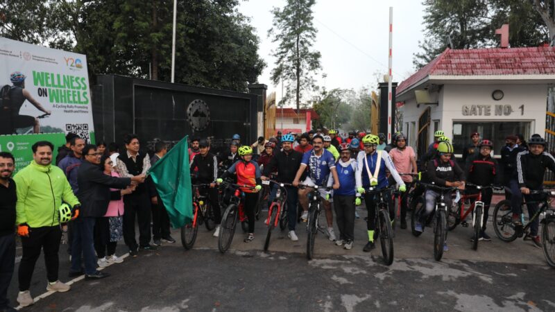 एम्स: “वेलनेस ऑन व्हील्स” साइकिलिंग रैली का किया गया आयोजन,180 साइकिल सवारों ने लिया हिस्सा