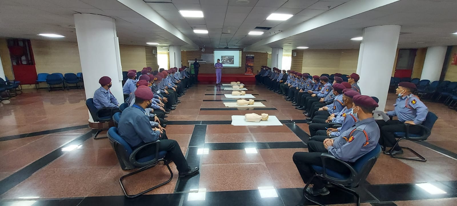 एम्स: सुरक्षा गार्डों को लाईफ सपोर्ट प्रक्रिया का प्रशिक्षण, कार्डियक अरेस्ट के बारे में दी गयी जानकारियां
