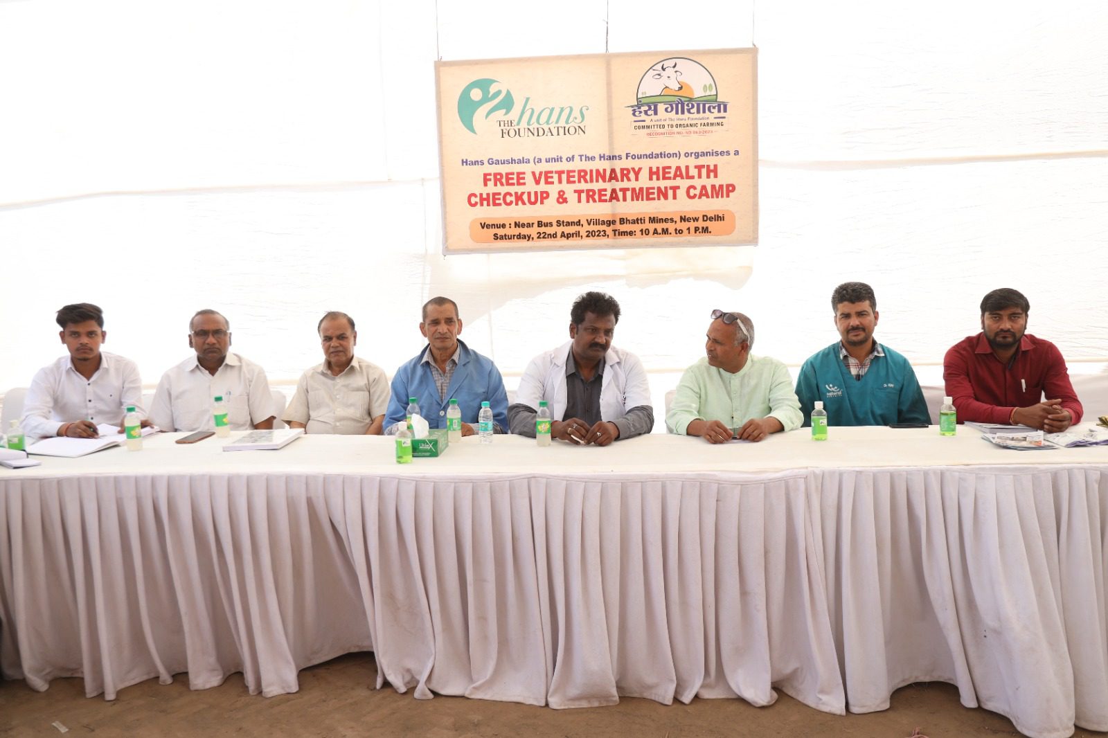 सेवा: हंस गौशाला ने भाटी माइंस में लगाया निशुल्क पशु चिकित्सा एवं जांच शिविर