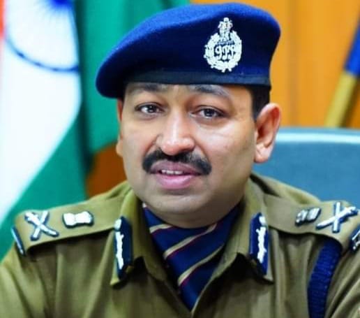 मौसम: हिमस्खलन और बर्फबारी के चलते डीजीपी ने दिए एसडीआरएफ को अलर्ट रहने के निर्देश