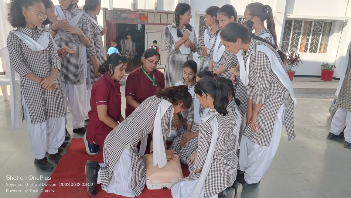 एम्स: अंतर्राष्ट्रीय नर्सिंग सप्ताह का हुआ समापन, फ्लोरेंस नाइटिंगेल के जन्म दिवस पर दी गयी भावपूर्ण श्रद्धांजलि