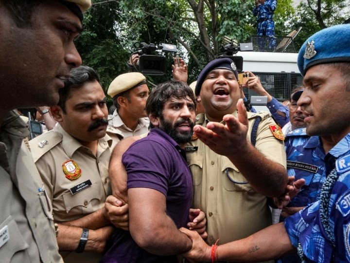 बड़ी खबर: गंगा में अपने मेडल प्रवाहित करेंगे पहलवान
