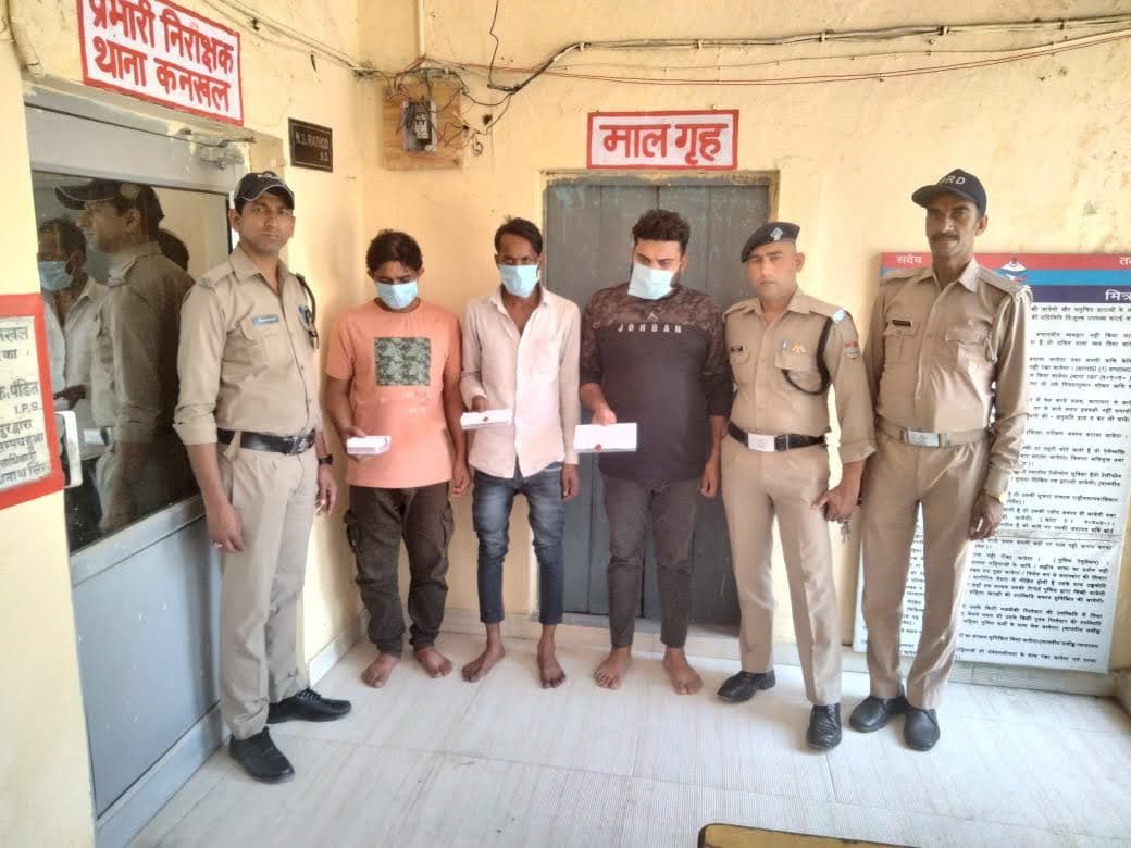 खुलासा: ज्वैलरी शोरूम में हुई चोरी में तीन गिरफ्तार, घटना में प्रयुक्त 02 स्विफ्ट कारें और ज्वैलरी बरामद