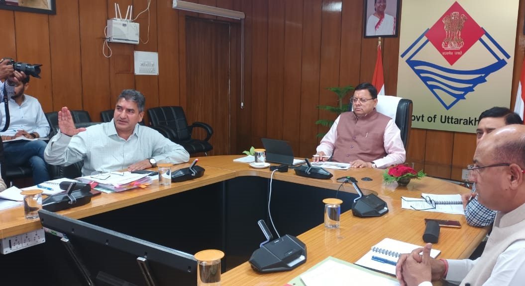 बड़ी खबर: धर्म परिवर्तन व लव ज़िहाद को सख्ती से रोकेगी उत्तराखंड सरकार, सीएम धामी ने ली उच्चस्तरीय बैठक