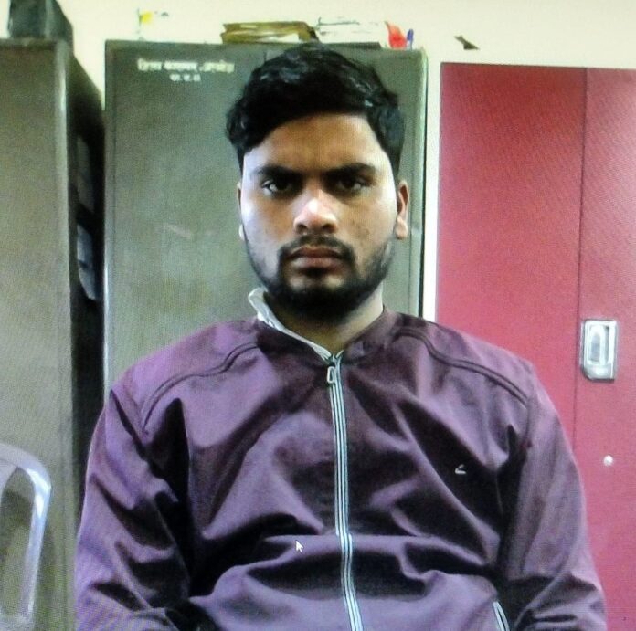 दुस्साहस: पुलिस कस्टडी से हथकड़ी सहित फ़रार हो गया बदमाश, तलाश में जुटी पुलिस