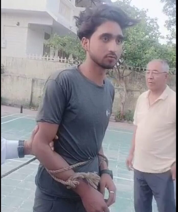 सबक: नाबालिग से छेड़छाड़ करने के मामले में समुदाय विशेष का युवक गिरफ्तार