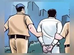 शिकंजा: तमंचा और कारतूस के साथ पुलिस के हत्थे चढ़ा संदिग्ध, मुकदमा दर्ज कर भेजा गया जेल