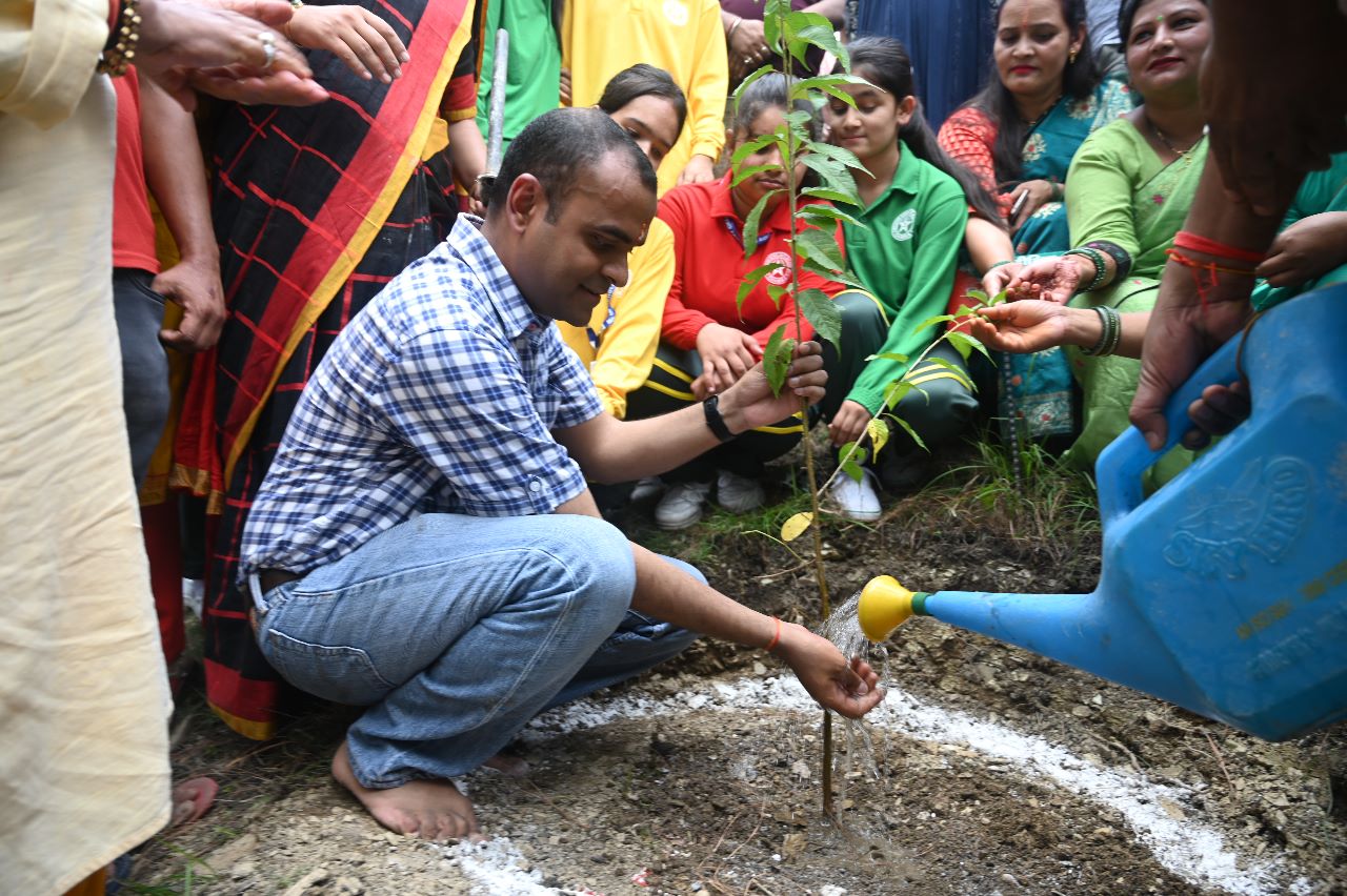आयोजन: ‘जल संरक्षण एवं जल धाराओं का पुनर्जीवन” कार्यक्रम का शुभारंभ,पर्यावरण संरक्षण का लिया गया संकल्प