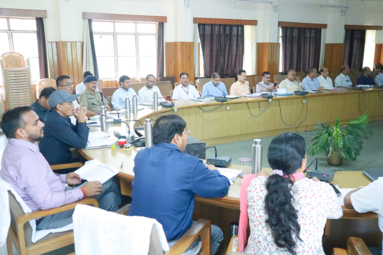 राज-काज: सचिव मुख्यमंत्री ने की राज्य सरकार द्वारा संचालित विभिन्न जन कल्याणकारी योजनाओं की योजनावार समीक्षा