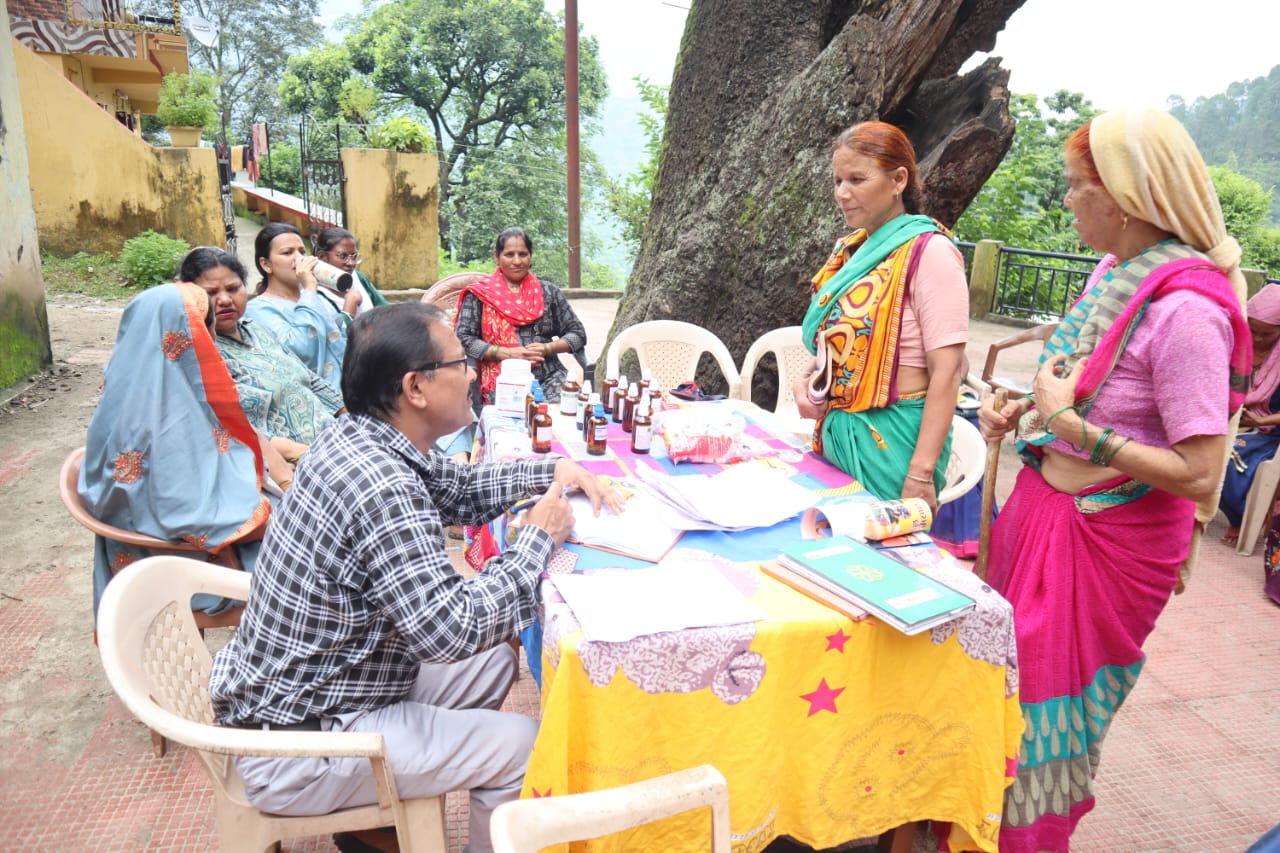 जन सुनवाई: ‘सरकार जनता के द्वार’ कार्यक्रम के तहत किया गया ग्राम चौपाल कार्यक्रम का आयोजन