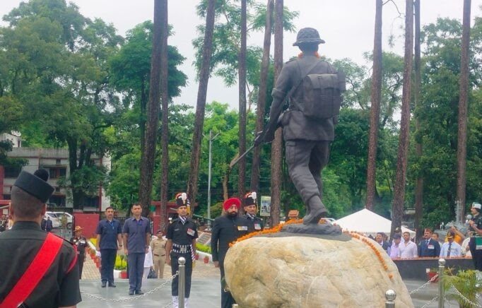 जयहिंद: कारगिल विजय दिवस पर राज्यपाल ने दी शहीदों को श्रद्धांजलि, बलिदान और शौर्य को किया याद