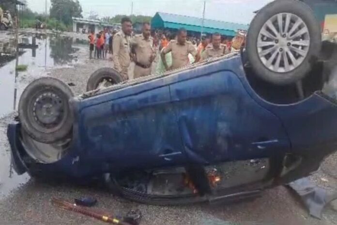 क्रोध: कार की टक्कर से कांवड़ खंडित होने पर भड़के कांवड़िए, चालक की कर डाली जमकर धुनाई