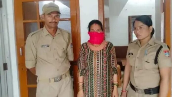 शातिर: डाॅक्टर के घर से रुपए चुरा-चुरा कर नौकरानी बन गयी लखपति, कैमरे ने करा दिया गिरफ्तार