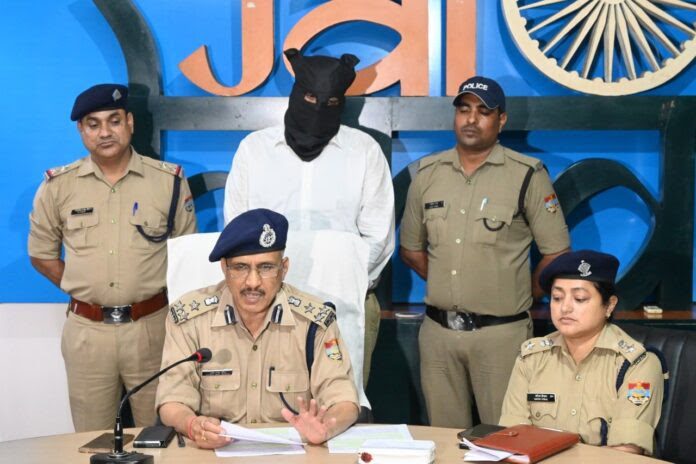 खुलासा: पुलिस ने किया पर्स व मोबाइल लूट का खुलासा, एमबीए पास युवक गिरफ्तार