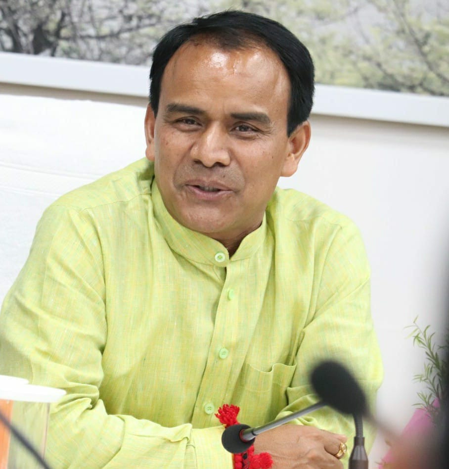 प्रदेश में डेंगू के पैर पसारने के बाद स्वास्थ्य मंत्री ने स्वास्थ्य विभाग को अलर्ट रहने के निर्देश