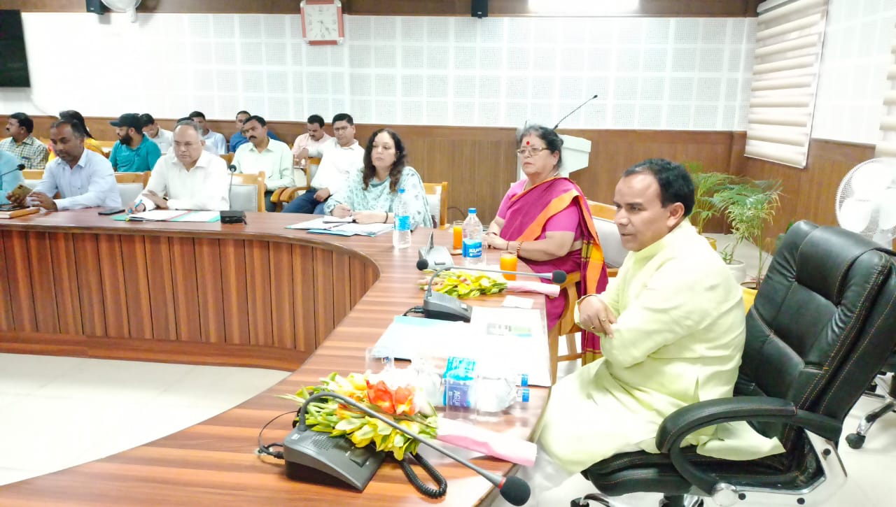 राज-काज: 9 से 15 अगस्त तक चलेगा ‘मेरी माटी मेरा देश अभियान’, कर्तव्य पथ पहुंचाई जायेगी वीरों के आंगन की मिट्टी