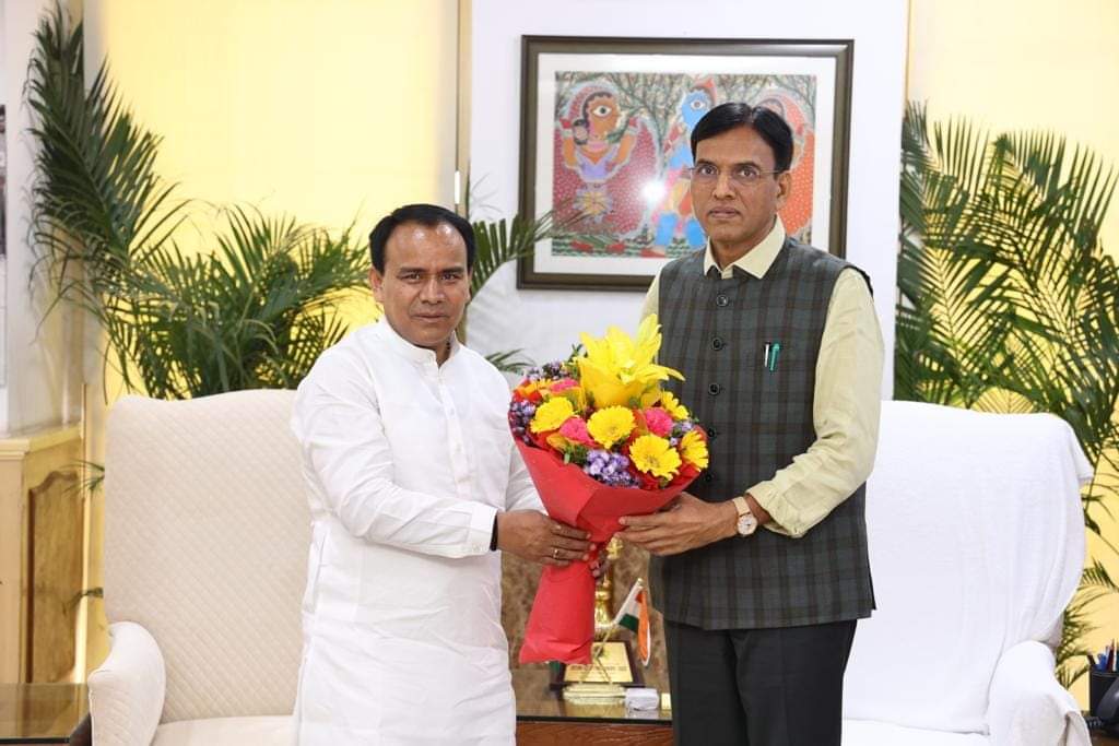 अच्छी खबर: स्वास्थ्य मंत्री डॉ. धन सिंह रावत के प्रयास सफल,अब हिंदी में भी होगी एमबीबीएस की पढ़ाई