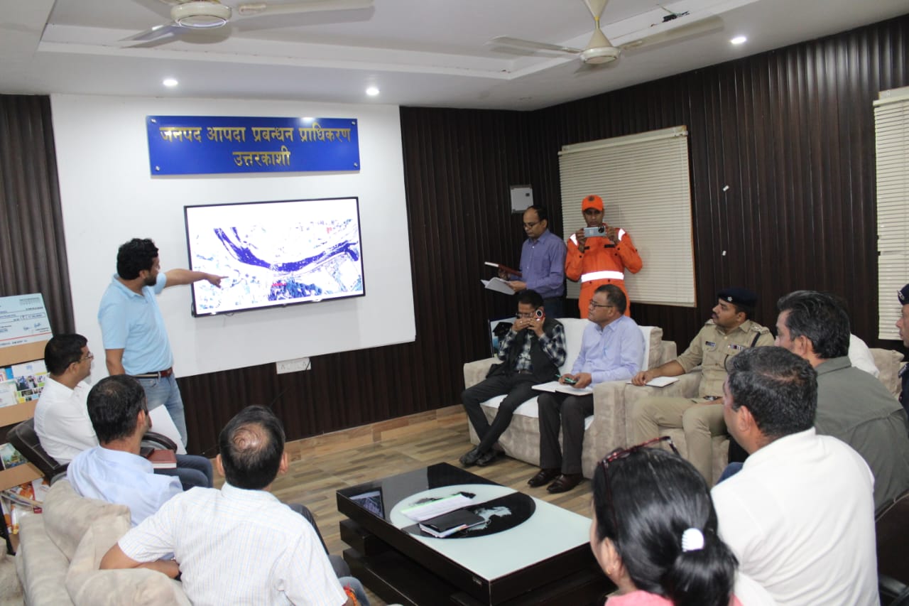 परीक्षण : आपदा प्रबंधन की तैयारियों को परखने हेतु किया गया मॉक ड्रिल का आयोजन, डीएम ने किया नेतृत्व