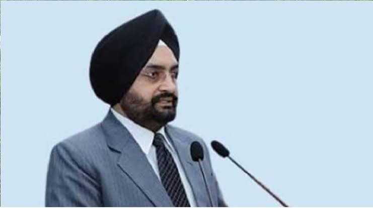 राज-काज :मुख्य सचिव डॉ. एस.एस. संधु ने की नागरिक उड्डयन विभाग की समीक्षा