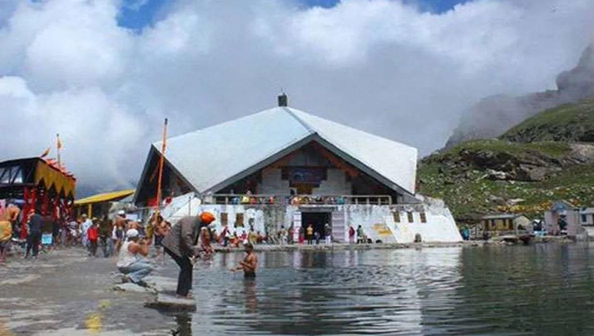हेमकुंड साहिब: अब तक करीब ढाई लाख श्रद्धालुओं ने भरी हाजिरी, 11 अक्टूबर को बंद होंगे कपाट