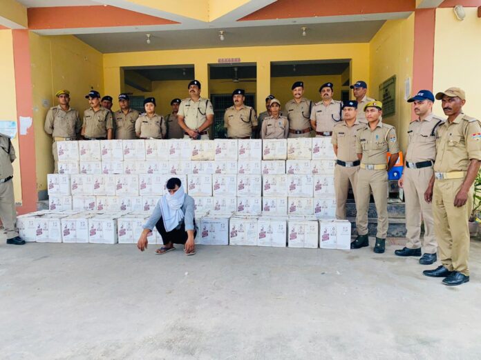 शिकंजा: 94 पेटी अंग्रेजी शराब का जखीरा बरामद, एक तस्कर चढ़ा पुलिस के हत्थे