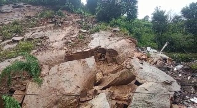 आफ़त: उत्तराखंड में बारिश ने दिखाया रौद्र रूप,जनजीवन अस्त-व्यस्त